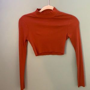 Long sleeve crop top